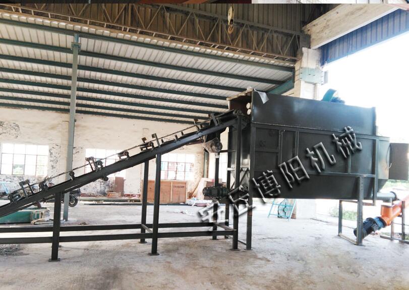 自動(dòng)破袋機(jī)為什么被飼料行業(yè)廣泛使用呢？