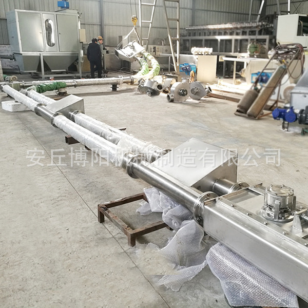 粉煤灰管鏈?zhǔn)捷斔蜋C在輸送中有哪些優(yōu)勢？