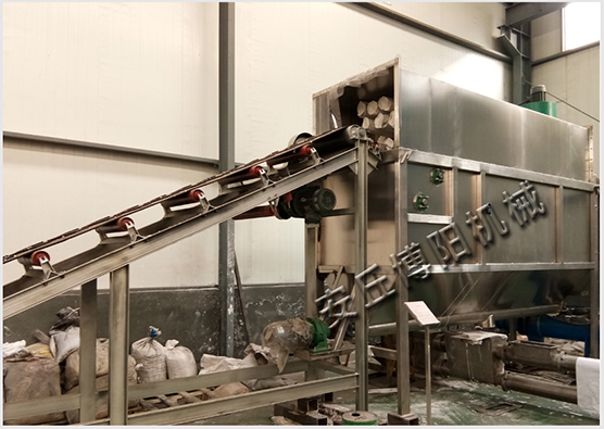 自動拆包機密閉式拆包設計，拆包無揚塵