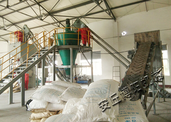 水泥自動拆包機拆包后怎樣輸送呢？