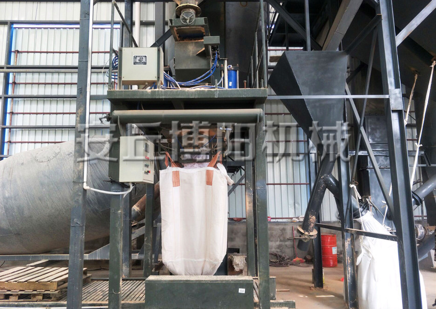 礦粉噸袋包裝機(jī)應(yīng)該如何選型？