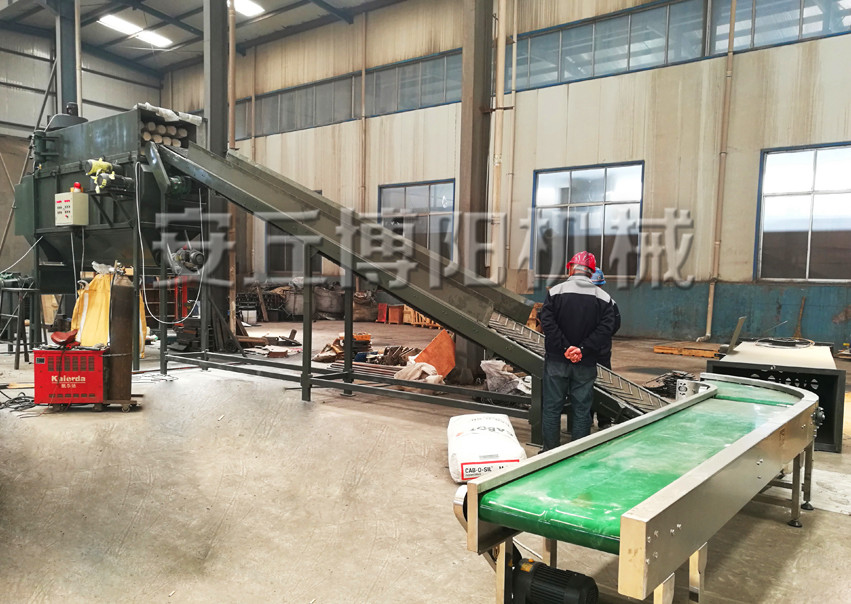 粉體自動(dòng)拆包機(jī)應(yīng)該如何維護(hù)保養(yǎng)呢？