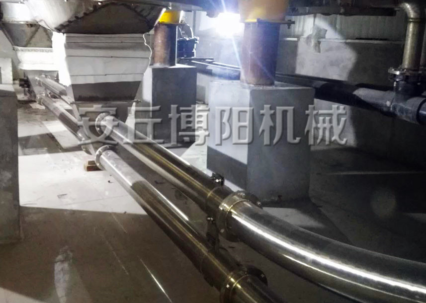 麩皮管鏈粉體輸送機(jī)在麩皮輸送中具有哪些獨(dú)特優(yōu)勢(shì)？
