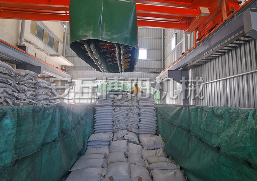 安丘博陽機(jī)械生產(chǎn)的化肥全自動裝車機(jī)的優(yōu)勢是什么？