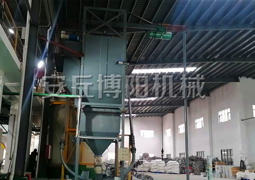 石粉噸袋拆包機(jī)的主要特點有哪些?