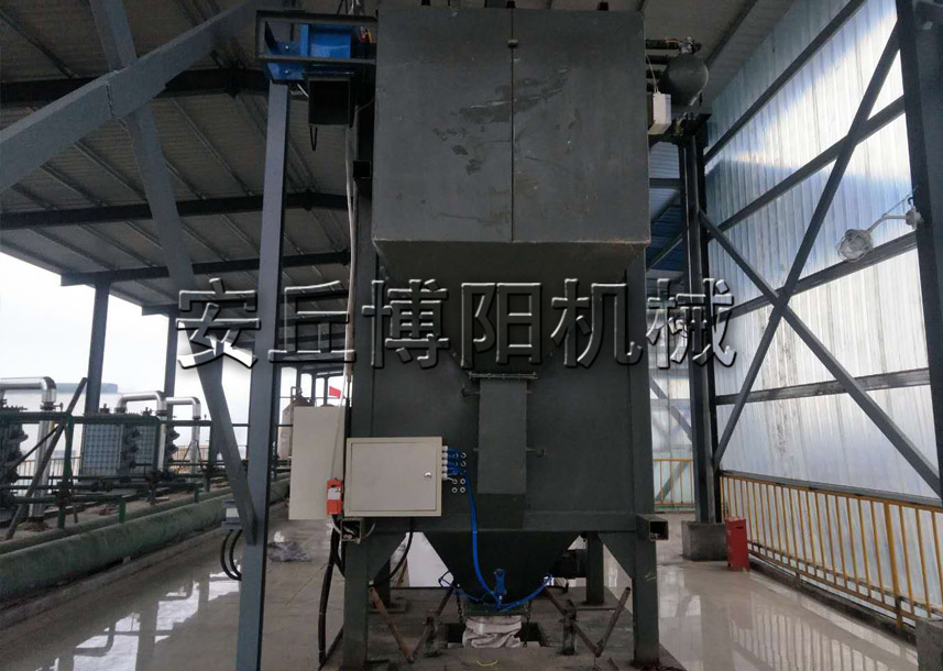 除塵灰噸袋拆包機的具體優(yōu)勢主要有哪些？