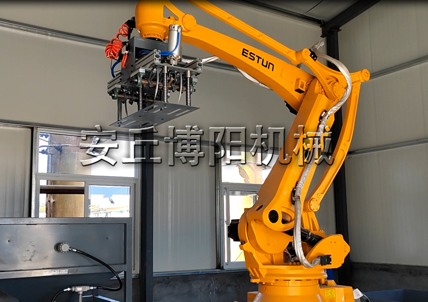 氧化鋁機械手自動拆包機的使用優(yōu)勢有哪些？