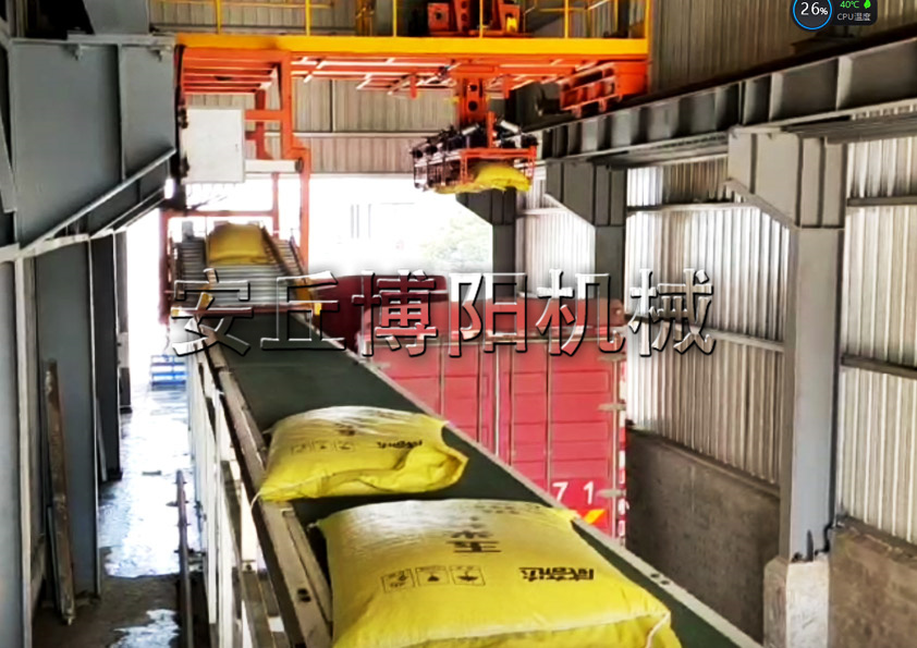 碳銨機(jī)器人自動(dòng)裝車機(jī)的特點(diǎn)你了解嗎？