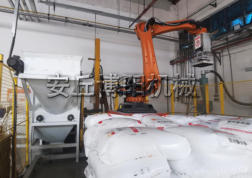 片堿全自動拆包機器人的產(chǎn)品特點是什么？