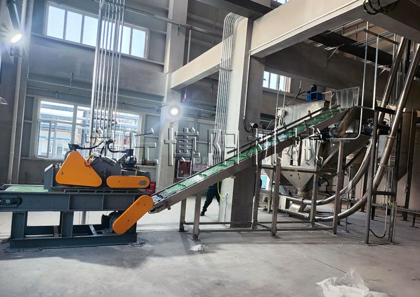 石墨粉自動(dòng)拆包機(jī)的工作流程和產(chǎn)品優(yōu)勢(shì)是什么？