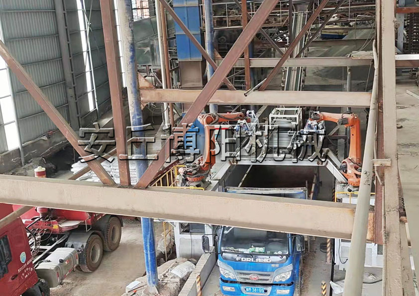 50kg水泥全自動裝車機(jī)械手 全自動裝車機(jī)的特點和優(yōu)勢