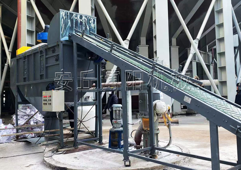 活性炭自動(dòng)拆袋機(jī)主要由哪些部分組成呢？